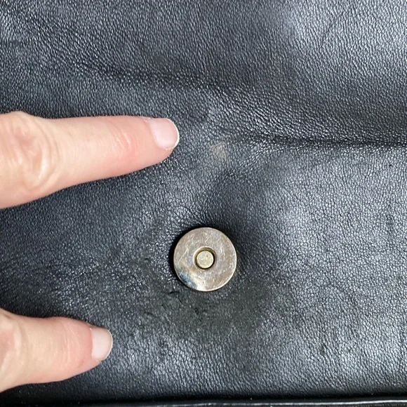 TORY BURCH Savannah Convertible Shoulder Bag - Black with Gold Chain - Picture 13 of 16